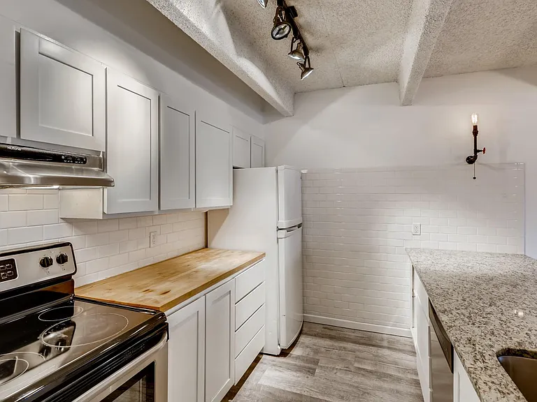 777 N Washington St #206 — Photo 4