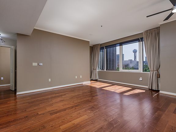4th image of 1200 Main St APT 306