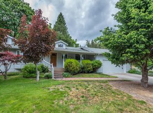 355 N 3rd St, Jacksonville, OR 97530