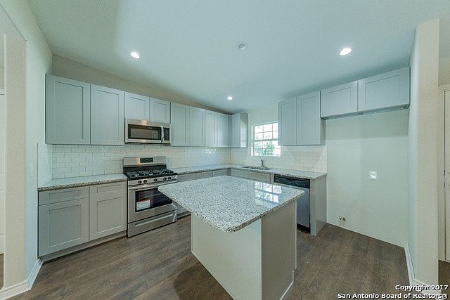 1st image of 2414 Clara Ln