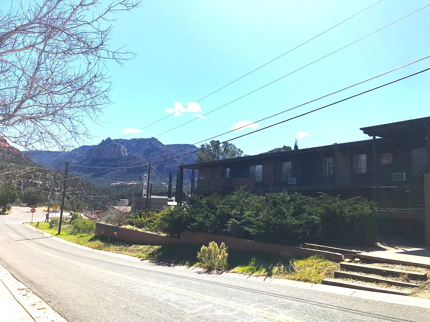 Move In Special!! Apartment - Uptown Sedona - Balcony With Red Rock Views — Photo 1