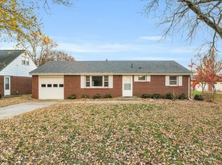 408 S Walnut St, Bondville, IL 61815