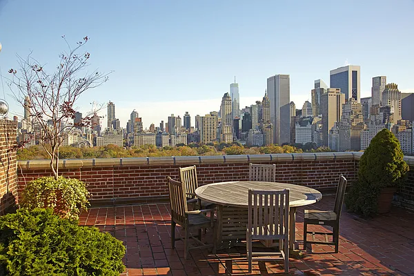 Sold by Stribling | media 14