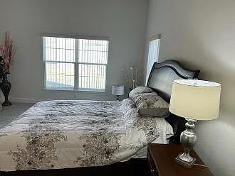 2 bed, 1200 sqft, $2,000 — Photo 3
