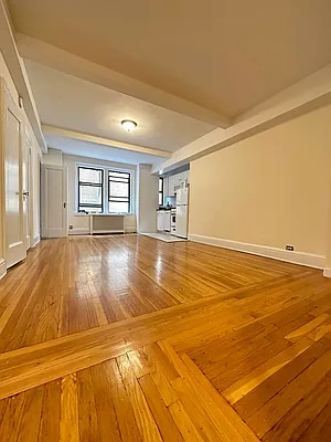 Rented by Bond New York | media 1