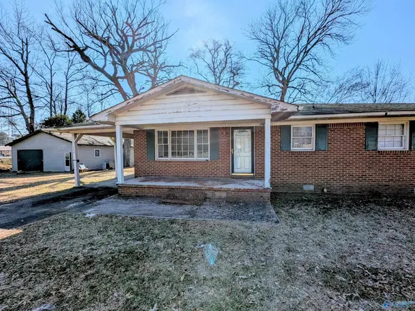 300 Longhorn Pass NW, Hartselle, AL 35640