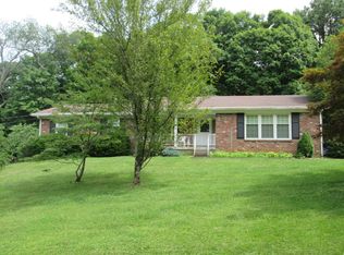 413 Colonel Way, Pewee Valley, KY 40056
