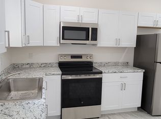 1041 N Alexa Cir #A, Nogales, AZ 85621