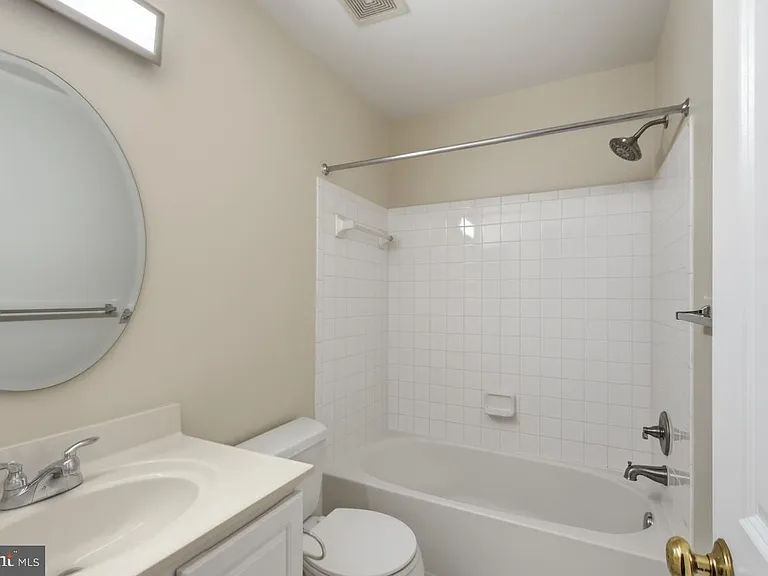 8108 Dove Cottage Ct — Photo 27