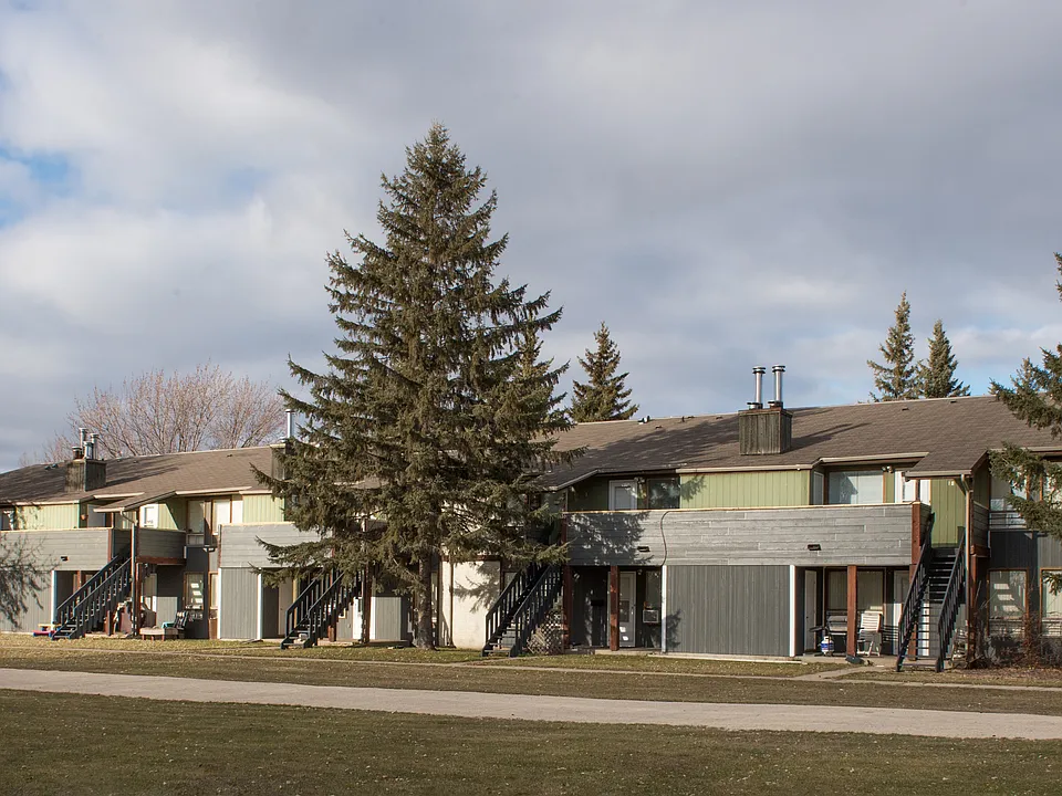 534 Hazel Bay