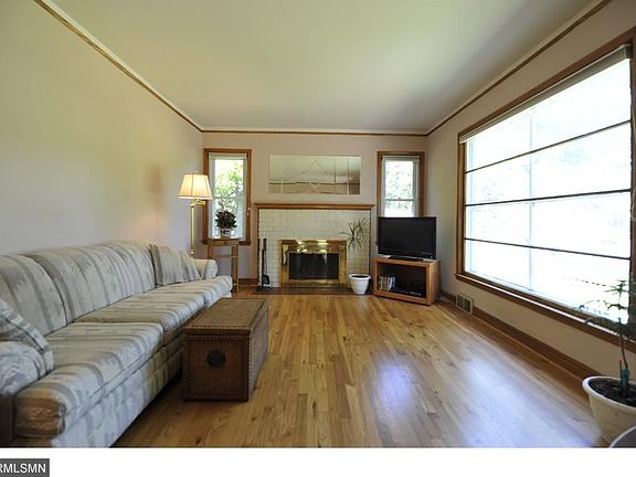 5th image of 11801 Shady Oak Dr
