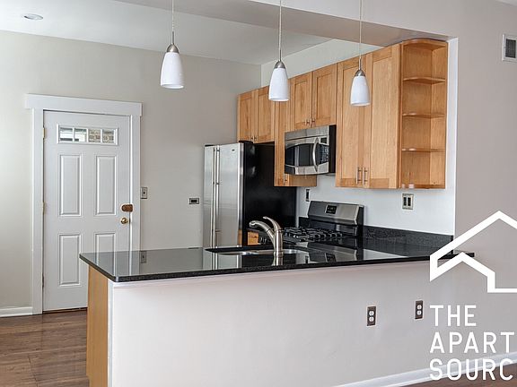 4th image of 1251 W Leland Ave Unit 3E