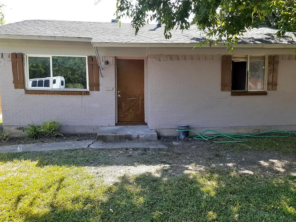 Daffodil Dr, Mesquite — Photo 1