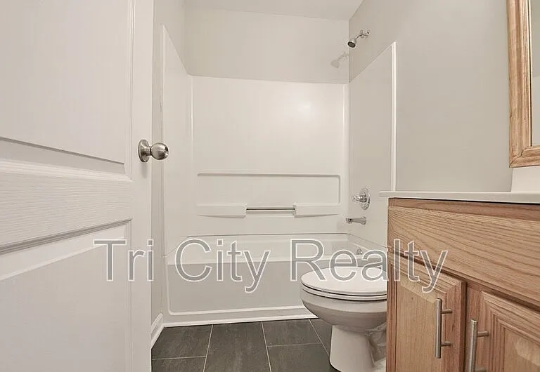 341 Hunterian Pl — Photo 44