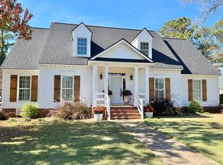 2111 Cumberland Ln, Albany, GA 31721