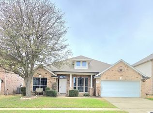 217 Cedar Crest Dr, Justin, TX 76247