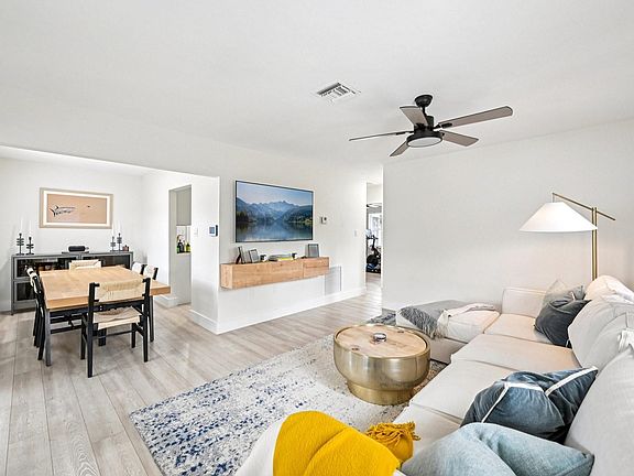 5th image of 2640 SW 13th Avenue