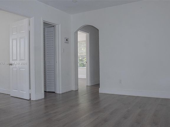 4th image of 3376 NW 49th St