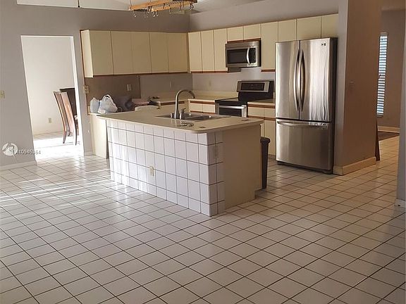 4th image of 0 Coral Springs Dr
