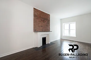 Rented by R New York