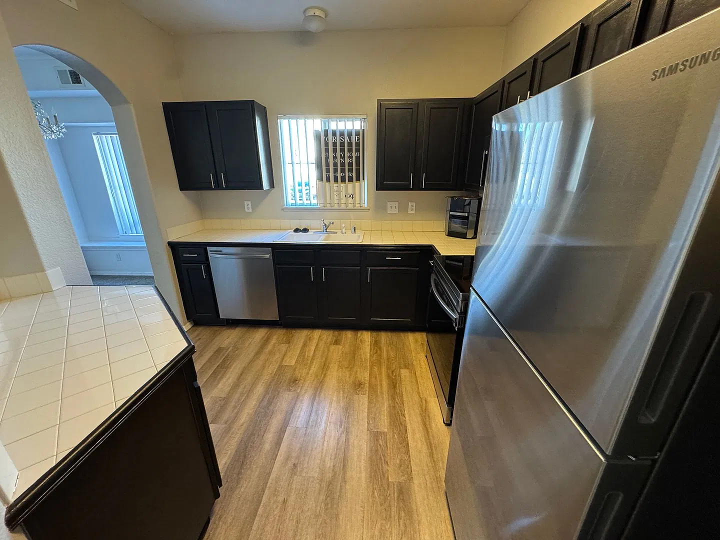 Charming 2-Bed, 2-Bath Condo Near Fort Carson Base! — Photo 3