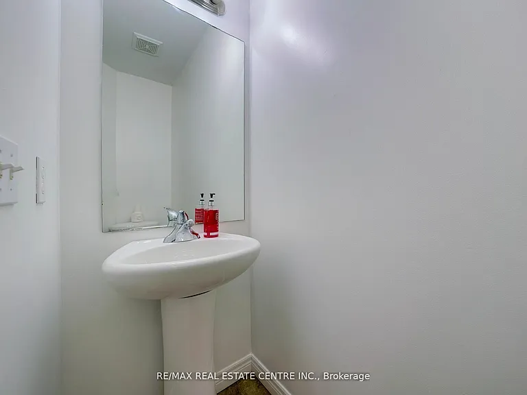 68 A Main St N #34 — Photo 12