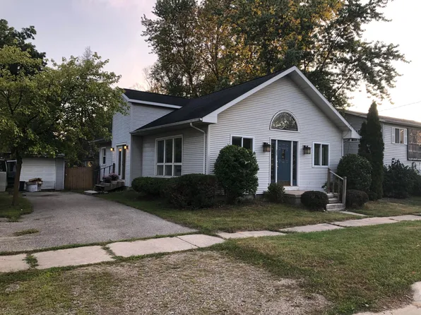 4033 Elizabeth St, Rosebush, MI 48878