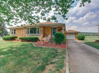 303 W Wood St, Malvern, OH 44644