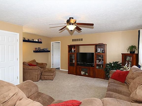 2nd image of 7547 Harvestdale Ln