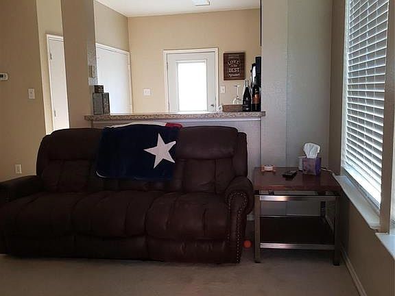 3rd image of 2280 Stonebrook Ln