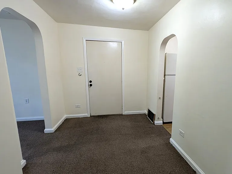 1636 Manz St — Photo 2
