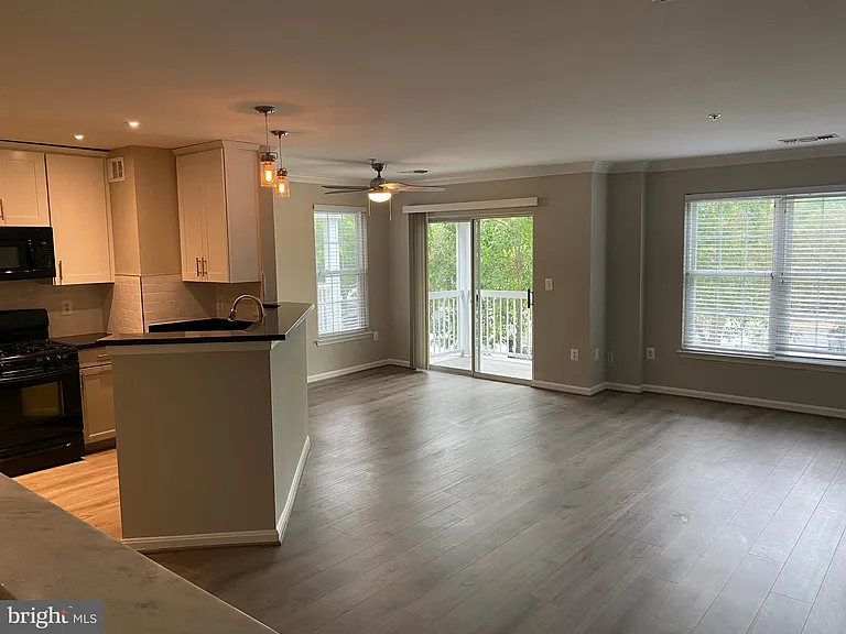 12834 Fair Briar Ln — Photo 10