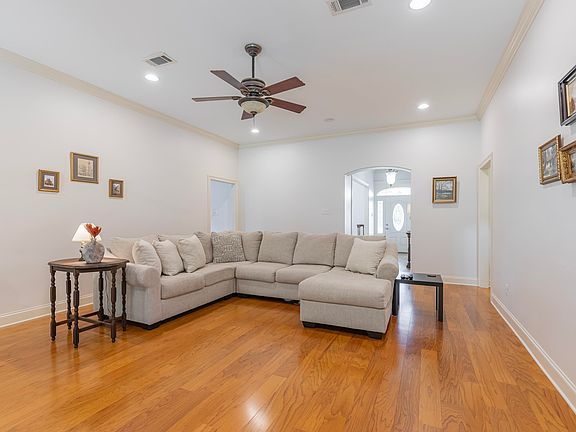2nd image of 178 Orchard Valley Cir