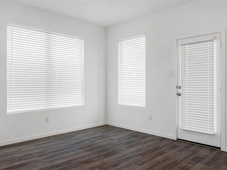 5307 Sleepy Fox Ln — Photo 7