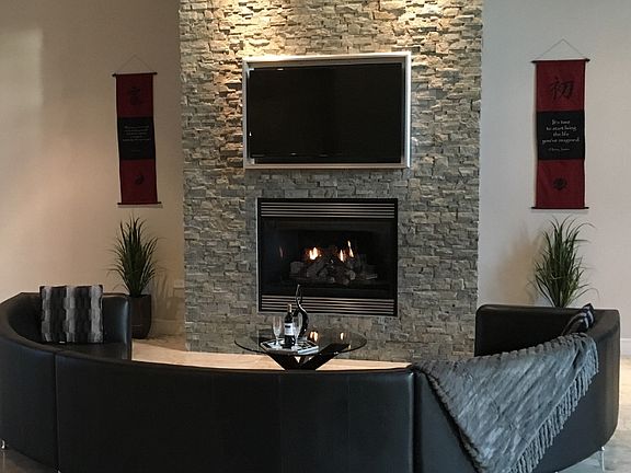 2nd image of 2595 Portovenere Pl