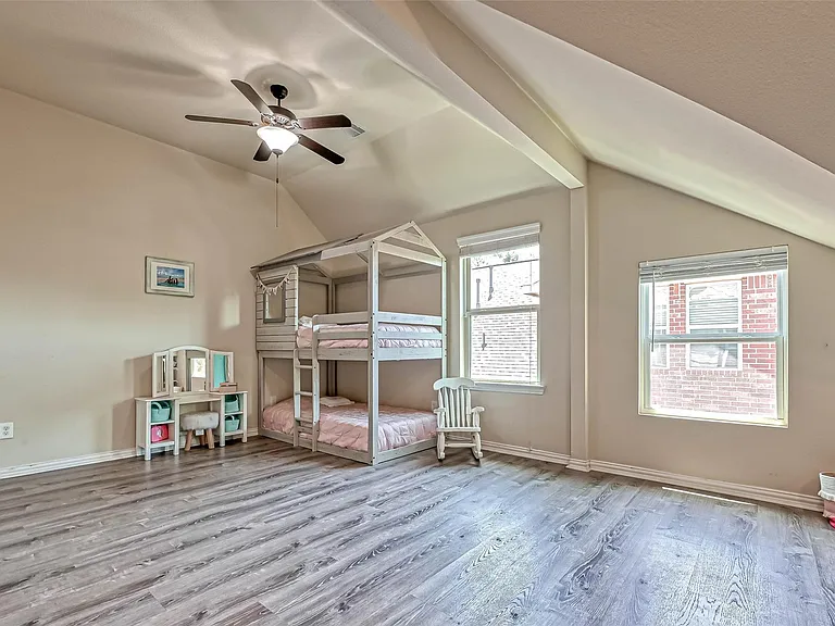 210 Hearthshire Cir — Photo 28
