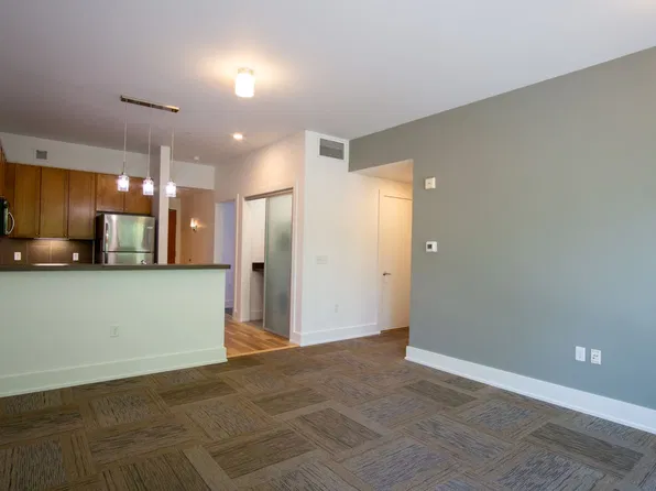 1919 NW Quimby St #204, Portland, OR 97209