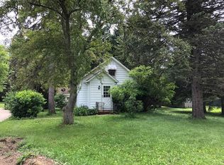 7411 Old Spring St, Racine, WI 53406