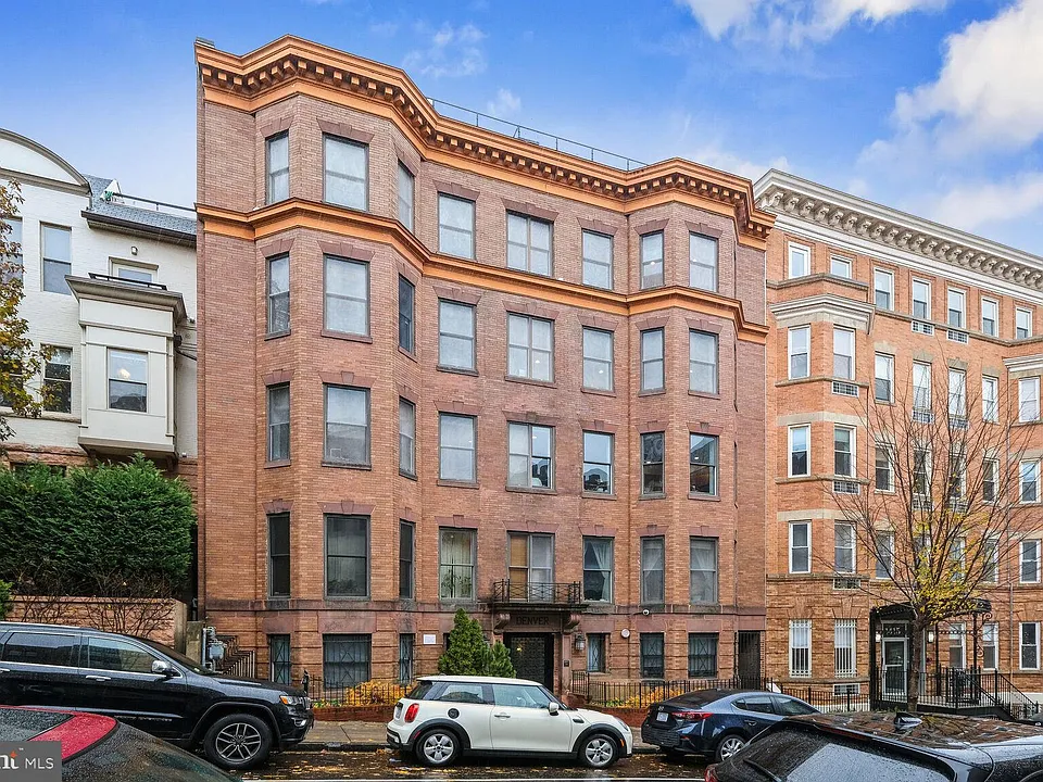 1417 Chapin St NW #203