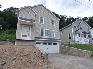 45 Ojibwa Rd, Shelton, CT 06484