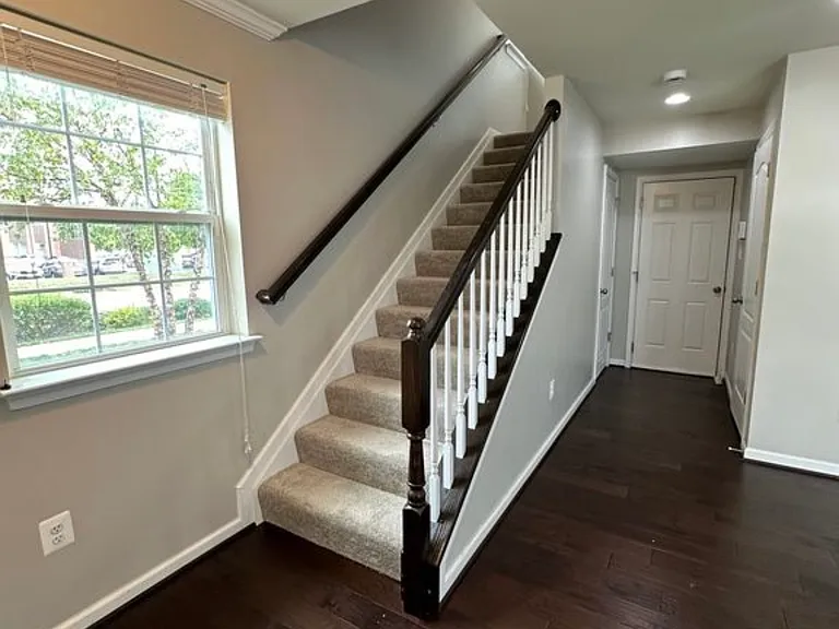 7154 Beaumont Pl — Photo 6