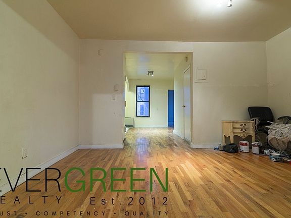 5th image of 266 Kosciuszko St APT 3