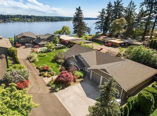 8359 NE Juanita Dr, Kirkland, WA 98034