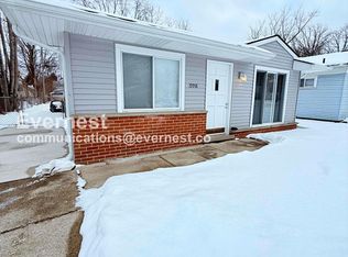19918 Rensellor St, Livonia, MI 48152