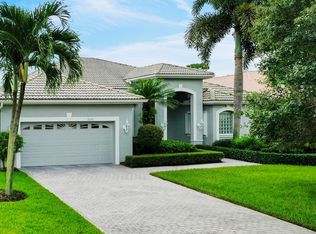 2221 SE Stonehaven Rd, Port Saint Lucie, FL 34952