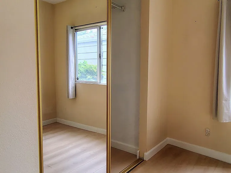 1542 Thornleaf Way — Photo 16