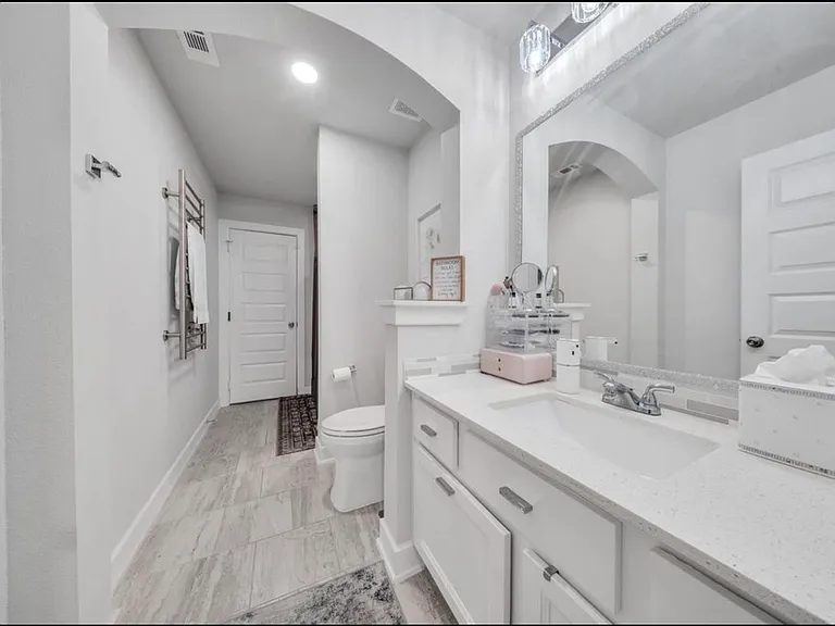 8826 Forest Side Dr — Photo 15