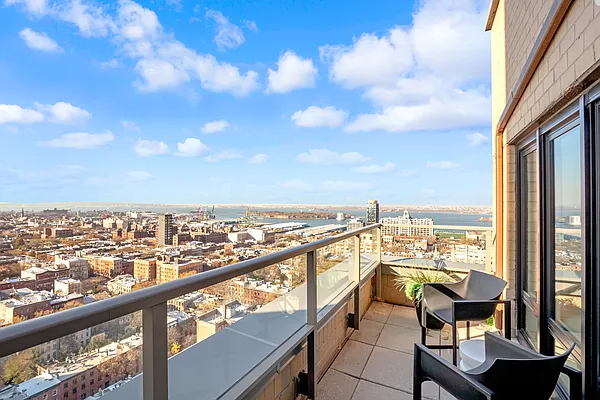 Rented by Nest Seekers International | media 18