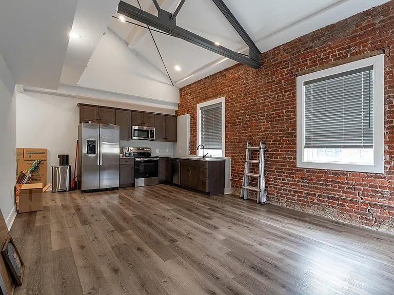 13 Kennedy St #206 — Photo 12