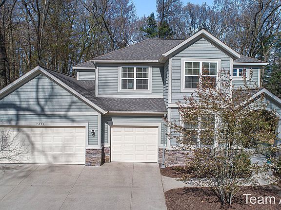 2nd image of 7371 Terrie Lynn Dr NE